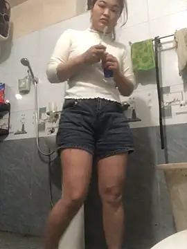 Snapshot of newbaby1 chatting on 02-13-26, 10:50 newbaby1 online show from 02-13-26, 10:50