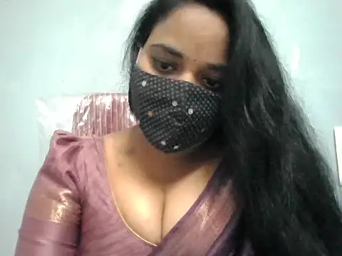 Snapshot of Rathi-priyaa chatting on 07-24-26, 05:27 Rathi-priyaa online show from 07-24-26, 05:27