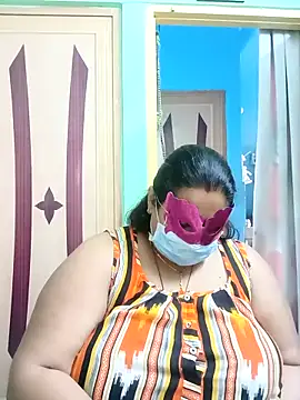 Snapshot of 02Roshni chatting on 02-28-26, 03:07 02Roshni online show from 02-28-26, 03:07