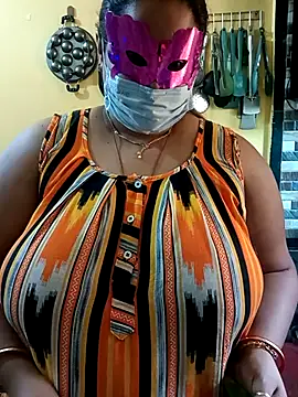 Snapshot of 02Roshni chatting on 03-02-26, 04:36 02Roshni online show from 03-02-26, 04:36