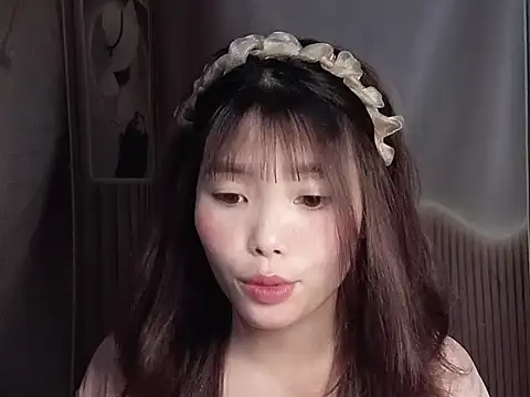 Girl-crazy1 online show from 03-01-26, 06:59