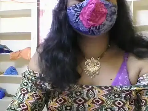 anu-reddyy online show from 03-17-26, 04:06