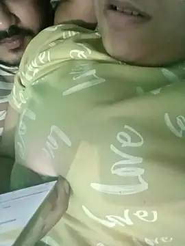 Desiyoungcouple15 online show from 02-19-26, 04:36