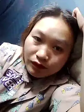 Snapshot of bany-lee chatting on 05-06-26, 02:00 bany-lee online show from 05-06-26, 02:00