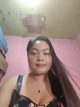 Snapshot of sweety_pie18 chatting on 02-13-26, 02:46 sweety pie18 online show from 02-13-26, 02:46