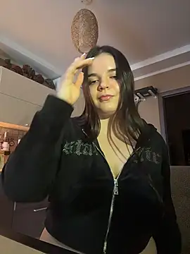 Snapshot of VictoriaPricee chatting on 02-24-26, 01:42 VictoriaPricee online show from 02-24-26, 01:42