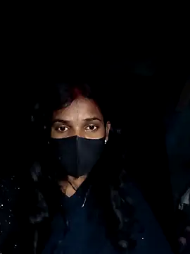 Snapshot of Desi_Couple_P chatting on 02-19-26, 01:23 Desi Couple P online show from 02-19-26, 01:23