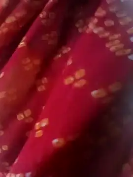 Snapshot of Desi_Couple_P chatting on 06-10-26, 01:10 Desi Couple P online show from 06-10-26, 01:10