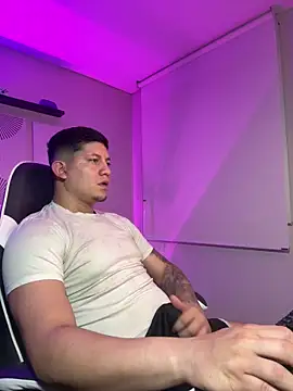  robertobaggioo online show from 03-08-26, 05:22