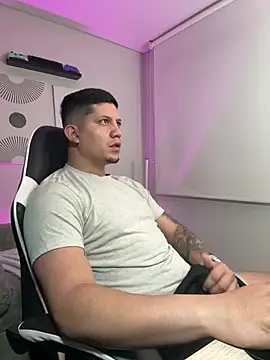  robertobaggioo online show from 03-26-26, 12:55