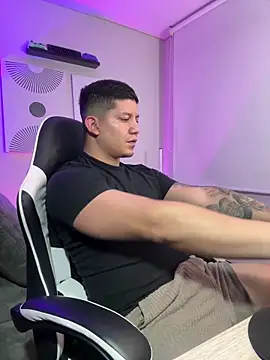  robertobaggioo online show from 03-29-26, 05:51