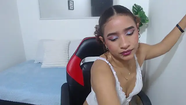 Alice Grinnerk online show from 02-18-26, 02:35