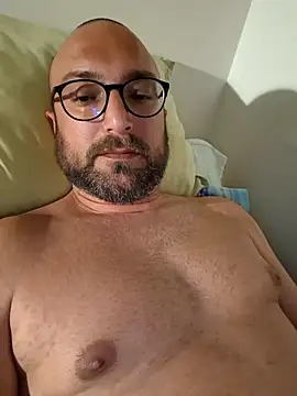 Snapshot of cetriolino chatting on 04-20-26, 07:15 cetriolino online show from 04-20-26, 07:15