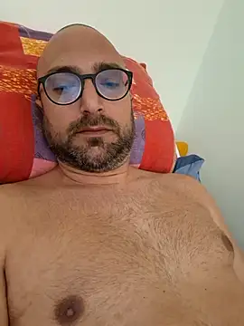 Snapshot of cetriolino chatting on 05-02-26, 08:30 cetriolino online show from 05-02-26, 08:30