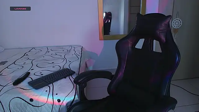 tana luux online show from 03-10-26, 08:14