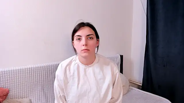 Snapshot of CharlesGruhn chatting on 02-25-26, 08:18 CharlesGruhn online show from 02-25-26, 08:18