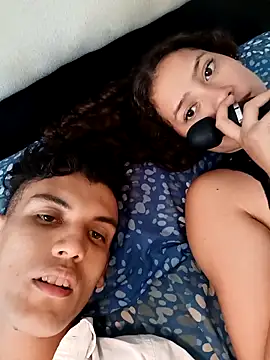 Snapshot of blakeandallisa chatting on 02-24-26, 07:01 blakeandallisa online show from 02-24-26, 07:01