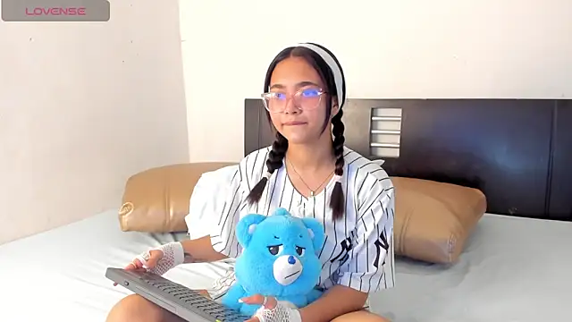 Mariana toress online show from 03-07-26, 11:46