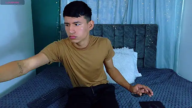 Snapshot of NicolasTorrez chatting on 02-13-26, 08:16 NicolasTorrez online show from 02-13-26, 08:16