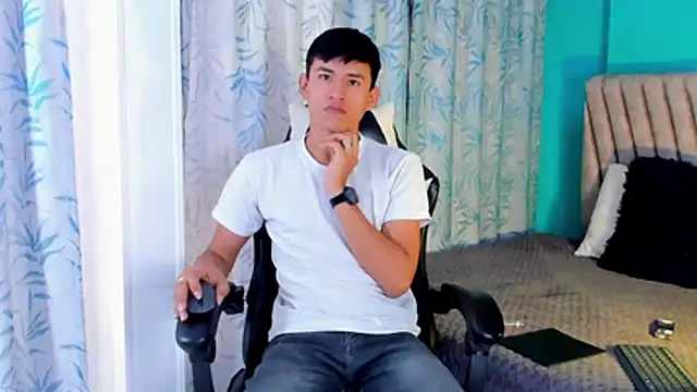 Snapshot of NicolasTorrez chatting on 02-27-26, 08:53 NicolasTorrez online show from 02-27-26, 08:53