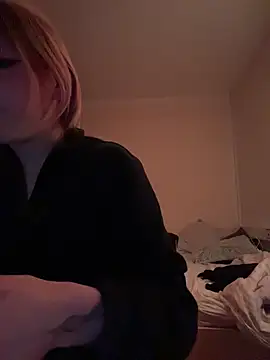 Snapshot of Milli-Kiss chatting on 02-19-26, 09:33 Milli-Kiss online show from 02-19-26, 09:33