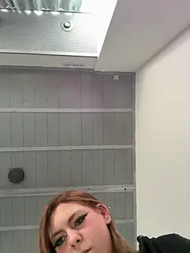 Snapshot of Milli-Kiss chatting on 03-03-26, 03:07 Milli-Kiss online show from 03-03-26, 03:07