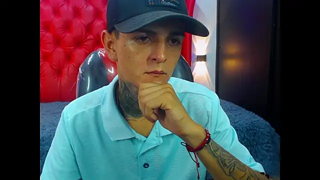 Snapshot of benjamin_anthony chatting on 02-26-26, 02:21 benjamin anthony online show from 02-26-26, 02:21