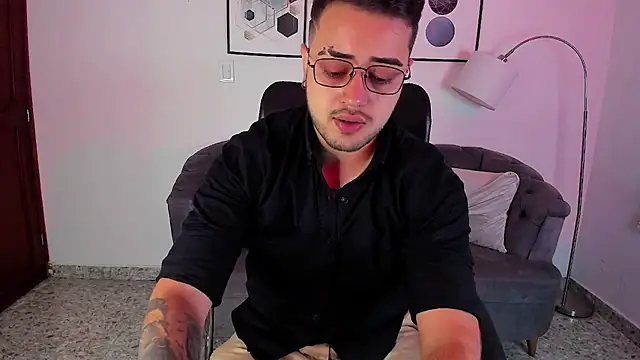 Snapshot of ethan_grace chatting on 02-26-26, 11:53 ethan grace online show from 02-26-26, 11:53