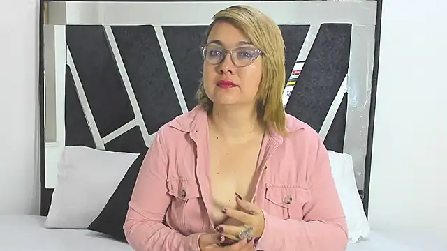 DariaLuca online show from 03-21-26, 11:37