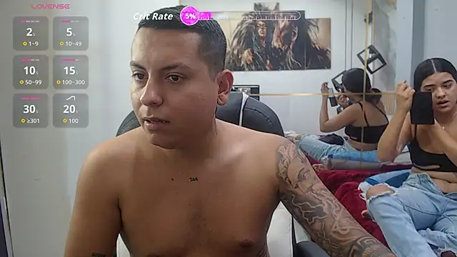 Snapshot of vanessa_f chatting on 02-24-26, 07:01 vanessa f online show from 02-24-26, 07:01