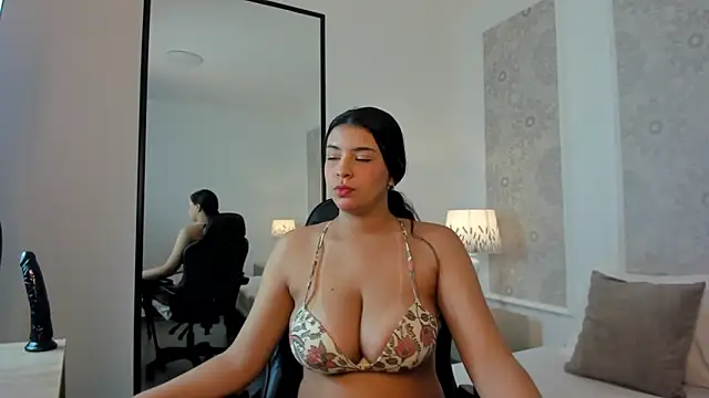 evelin villan online show from 04-01-26, 12:17