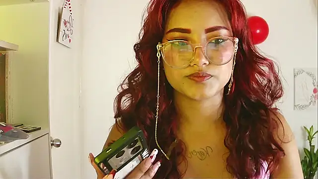 Snapshot of Aleja_Sammy chatting on 03-02-26, 04:58 Aleja Sammy online show from 03-02-26, 04:58