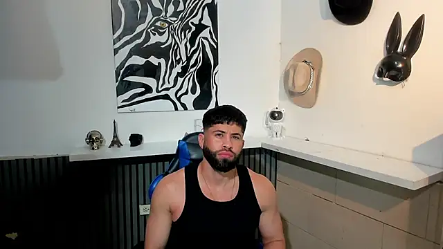 Snapshot of BENEDIICK chatting on 02-25-26, 01:32 BENEDIICK online show from 02-25-26, 01:32