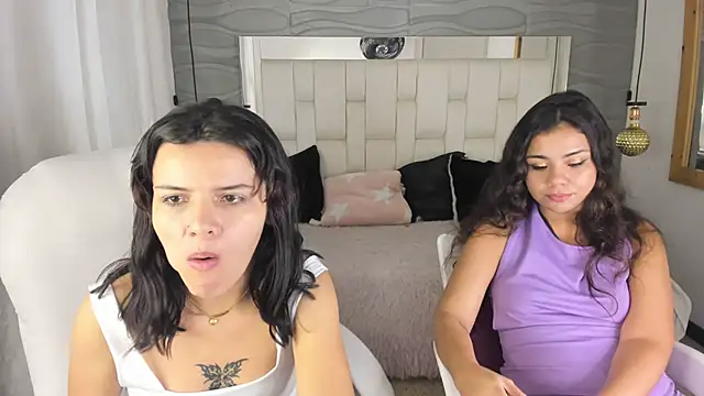 Snapshot of Veyra_sereny chatting on 02-25-26, 11:25 Veyra sereny online show from 02-25-26, 11:25