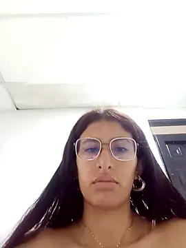 Snapshot of Esperanza__hot chatting on 02-24-26, 03:21 Esperanza hot online show from 02-24-26, 03:21