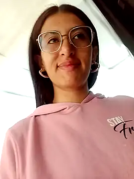 Snapshot of Esperanza__hot chatting on 02-27-26, 12:38 Esperanza hot online show from 02-27-26, 12:38