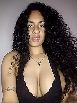 Snapshot of RizHoney chatting on 02-21-26, 05:52 RizHoney online show from 02-21-26, 05:52