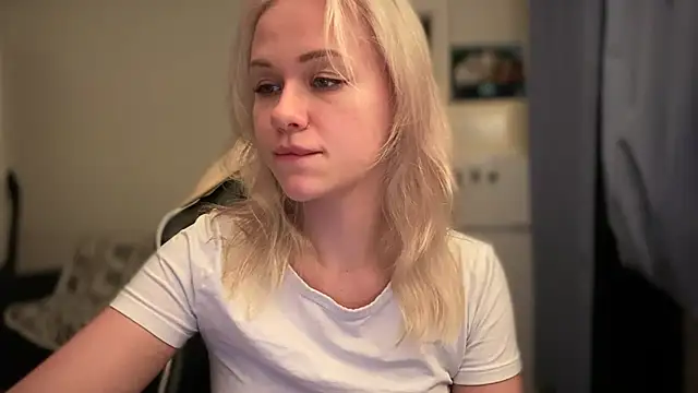 Leylia Lily online show from 04-01-26, 07:55