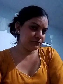 Snapshot of Anushka_Singh0 chatting on 02-13-26, 04:03 Anushka Singh0 online show from 02-13-26, 04:03