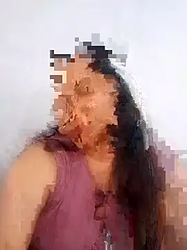 Snapshot of Anushka_Singh0 chatting on 02-16-26, 06:42 Anushka Singh0 online show from 02-16-26, 06:42