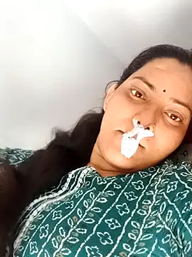 Anushka Singh0 online show from 03-17-26, 08:17