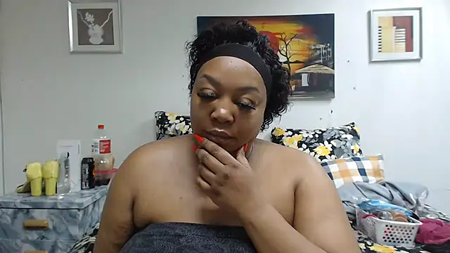 Queenxxxjesy online show from 07-11-26, 01:52