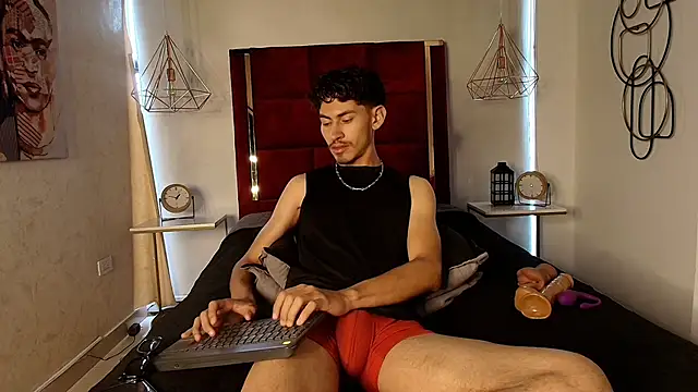 skinny jean  online show from 04-06-26, 08:32