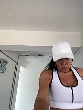 caritoo21 online show from 06-05-26, 06:57