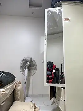 Hottysoo online show from 02-12-26, 03:40