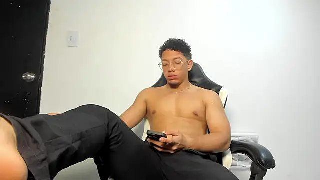 MaxSeduce23 online show from 02-22-26, 01:09