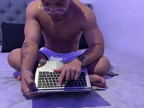 MaxSeduce23 online show from 03-02-26, 03:08