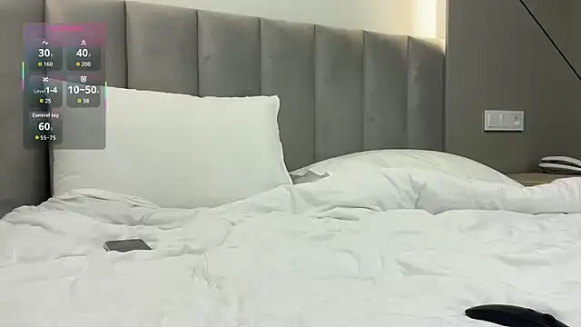 Snapshot of -LunaLove- chatting on 03-03-26, 08:26 -LunaLove- online show from 03-03-26, 08:26