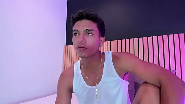 Snapshot of jhoystrong_ chatting on 03-02-26, 07:54 jhoystrong online show from 03-02-26, 07:54