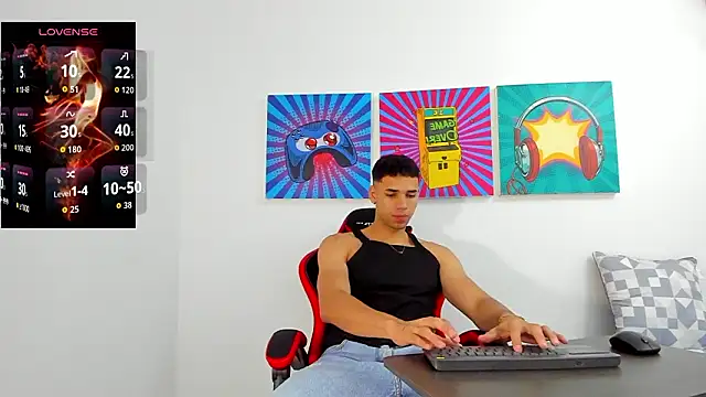 Snapshot of Thomas_walker14 chatting on 02-22-26, 12:58 Thomas walker14 online show from 02-22-26, 12:58